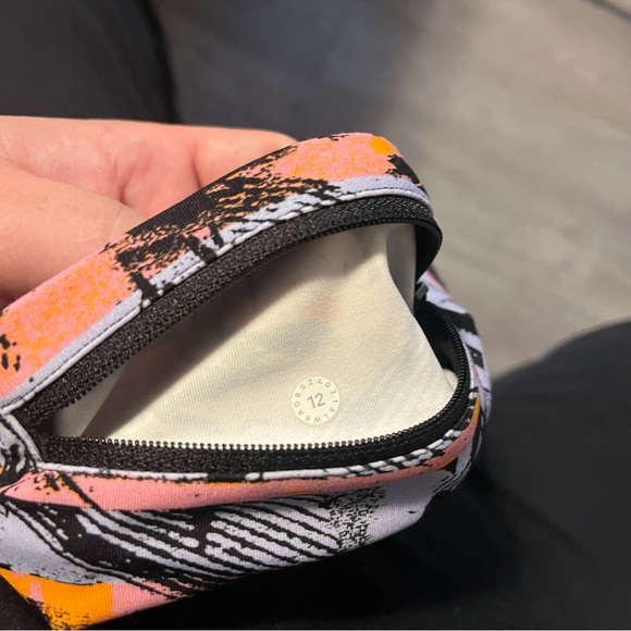 Lululemon Capri Size 12 - Picture 4 of 4